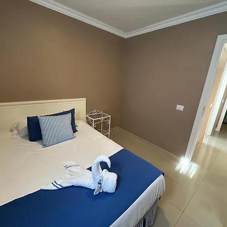 Rf La Quinta Park Apartment