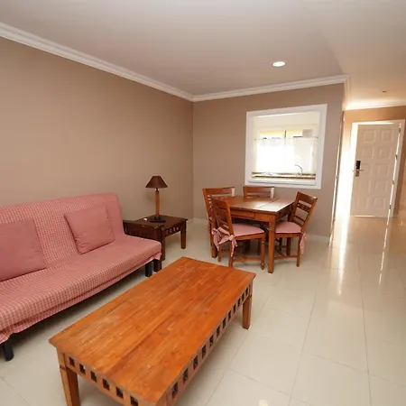 Rf La Quinta Park Апартаменты